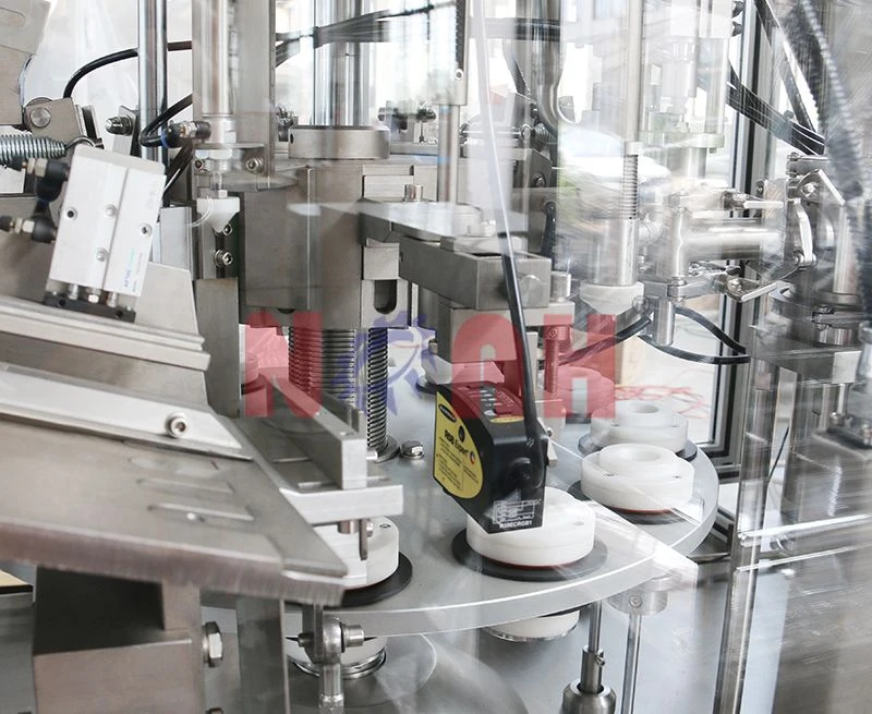 M&aacute;quina autom&aacute;tica de llenado y sellado de tubos GF-400