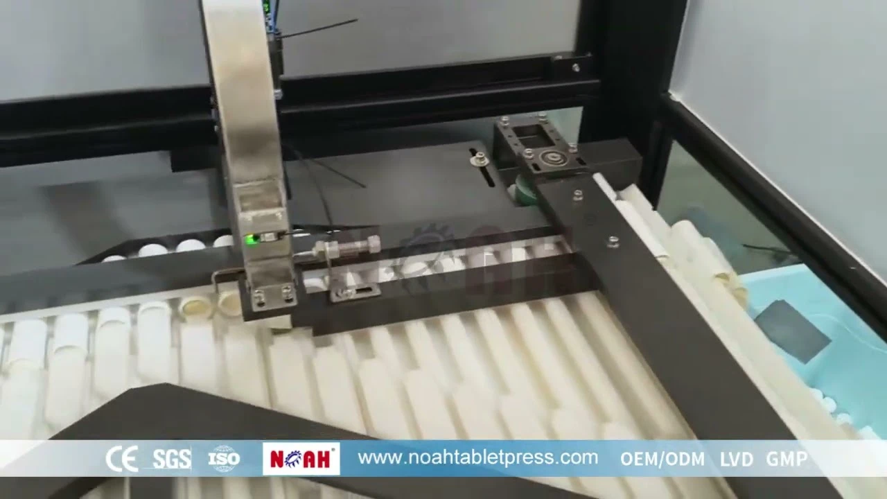 M&aacute;quina autom&aacute;tica de llenado y taponado de tubos para tabletas NTF-600
